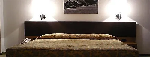 Ξενοδοχείο Orso Grigio 4*