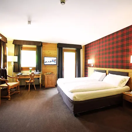 Orso Grigio 4* Pescul