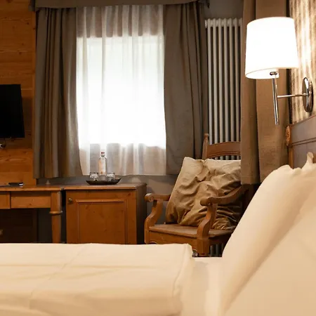 Orso Grigio 4* Pescul